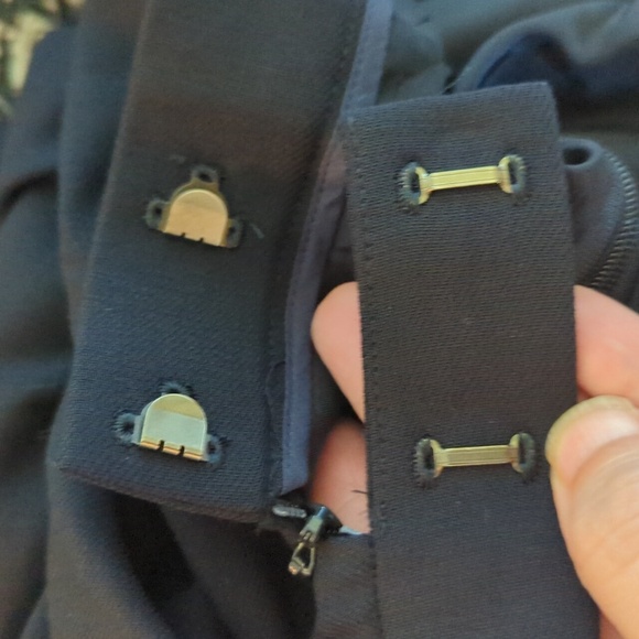 Classiques Entier Blazer and Skirt Set - Picture 14 of 14